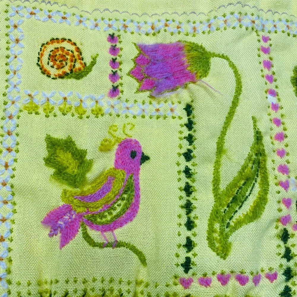 Vintage Handmade Embroiderd Felted‎ Quilt  Baby Lap Flowerpower 60's